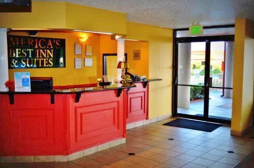 Americas Best Inn Birmingham Airport Hotel Interior photo